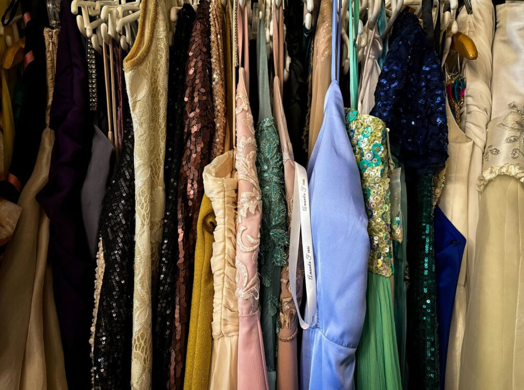 What Is Goodwill Bins? A Guide to Bulk Thrift Shopping